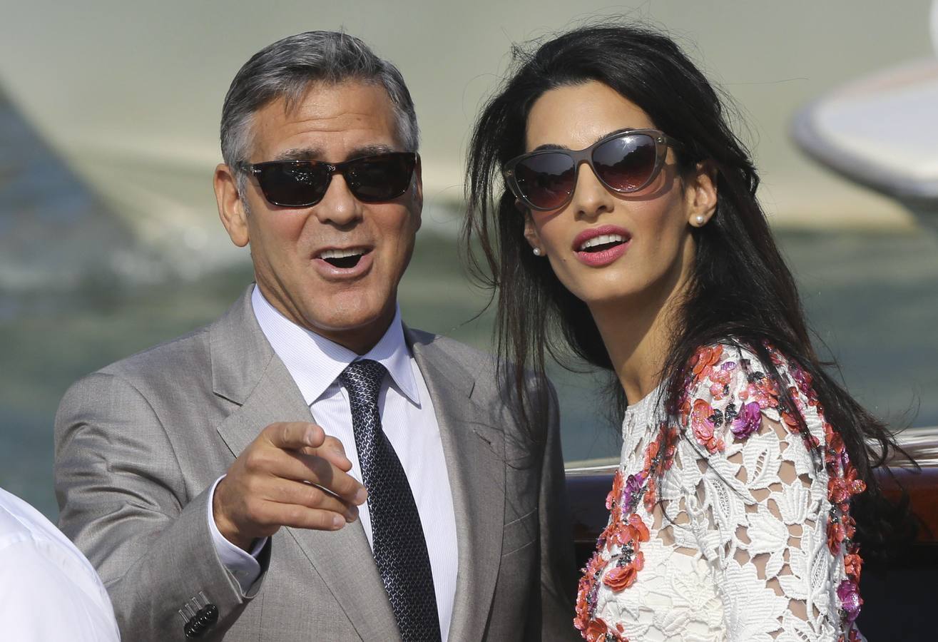 Clooney y Alamuddin almuerzan en familia tras su boda
