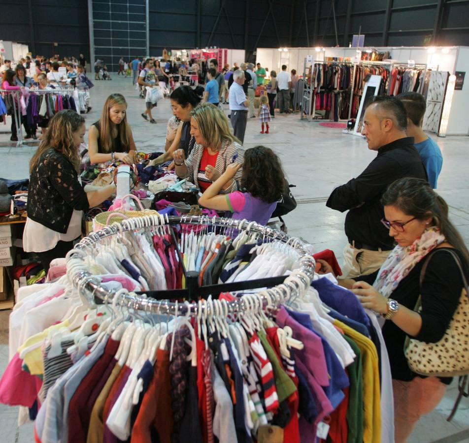 La feria del stock de Gijón, en imágenes