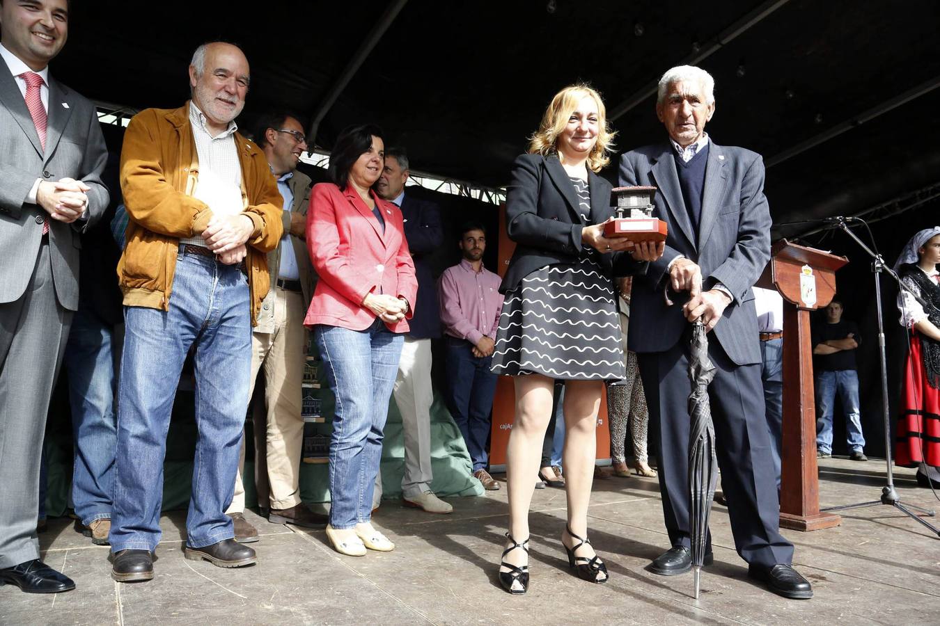 Infiesto celebra el festival de la avellana