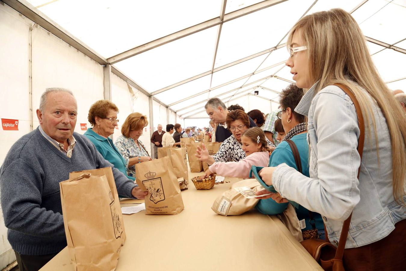 Infiesto celebra el festival de la avellana