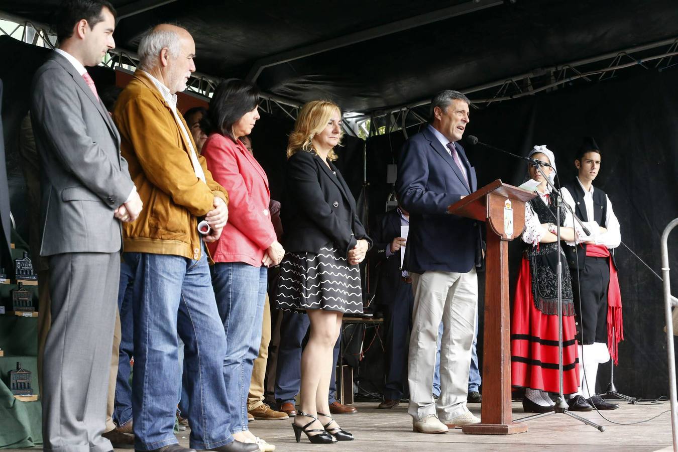 Infiesto celebra el festival de la avellana