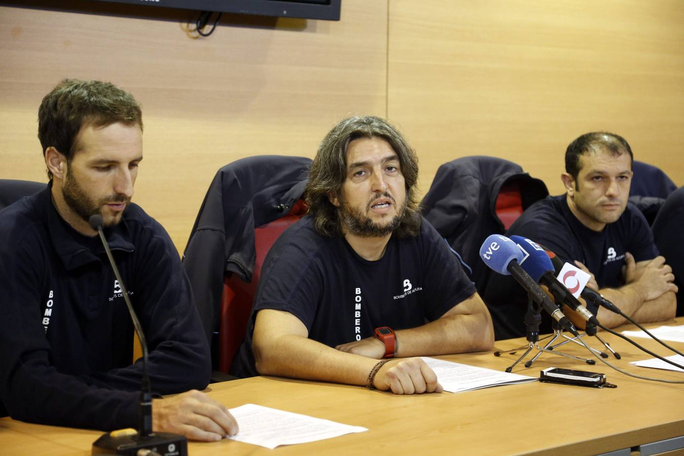 Los bomberos de Asturias protestan por la falta de medios