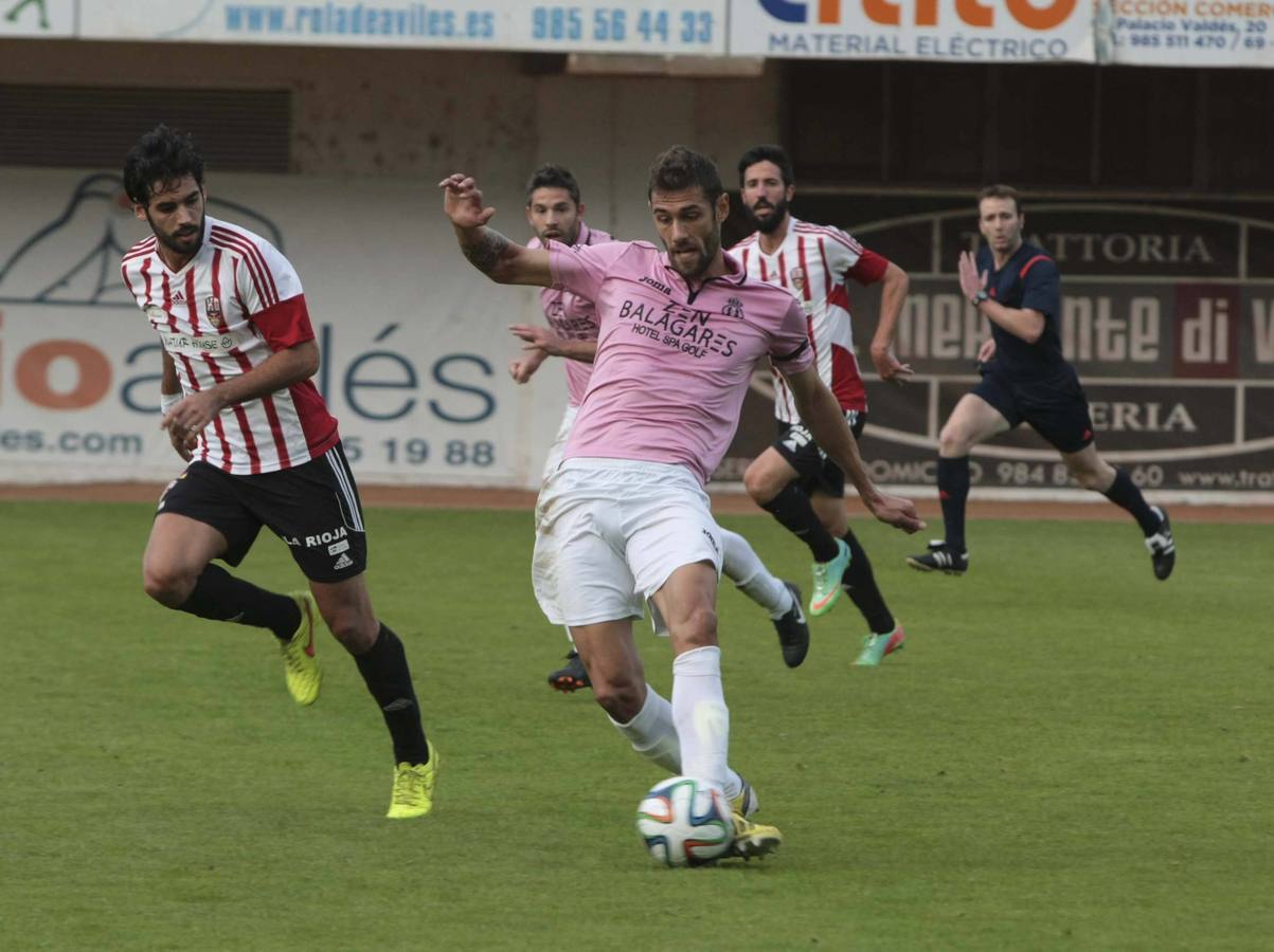 El Real Avilés pierde ante el Logroñés