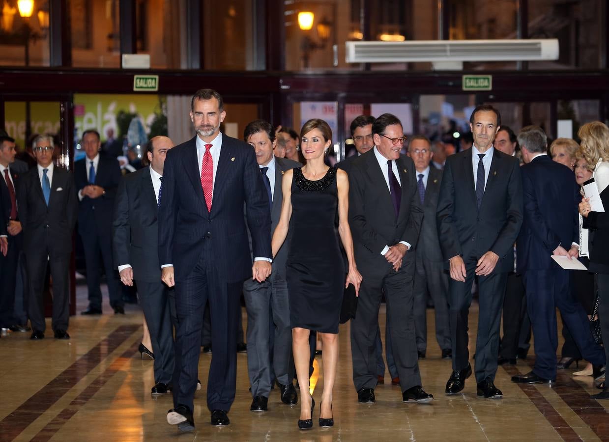 Los Reyes de España llegan a Oviedo para presidir los Premios Príncipe de Asturias