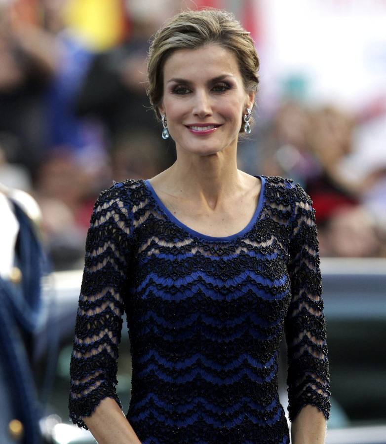 Los looks de la Reina Letizia en los Premios Príncipe de Asturias 2014