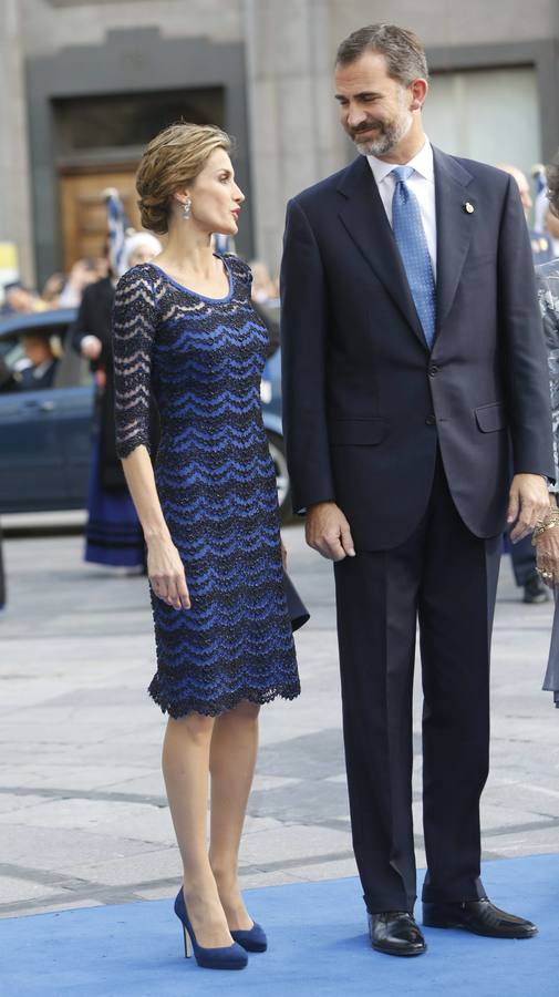 Los looks de la Reina Letizia en los Premios Príncipe de Asturias 2014