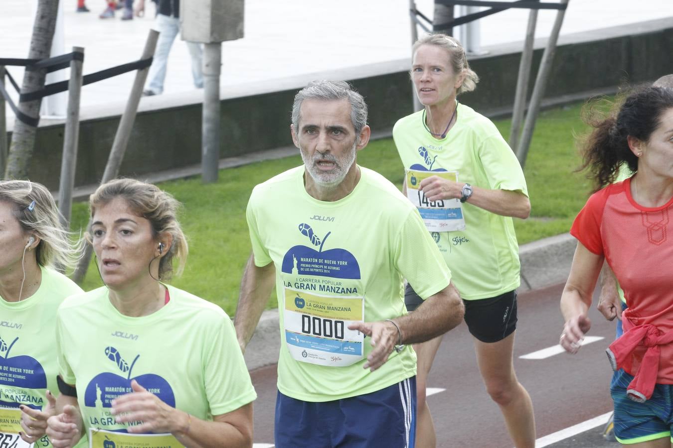 ¡Búscate en la carrera &#039;La Gran Manzana&#039; de Gijón! (2)