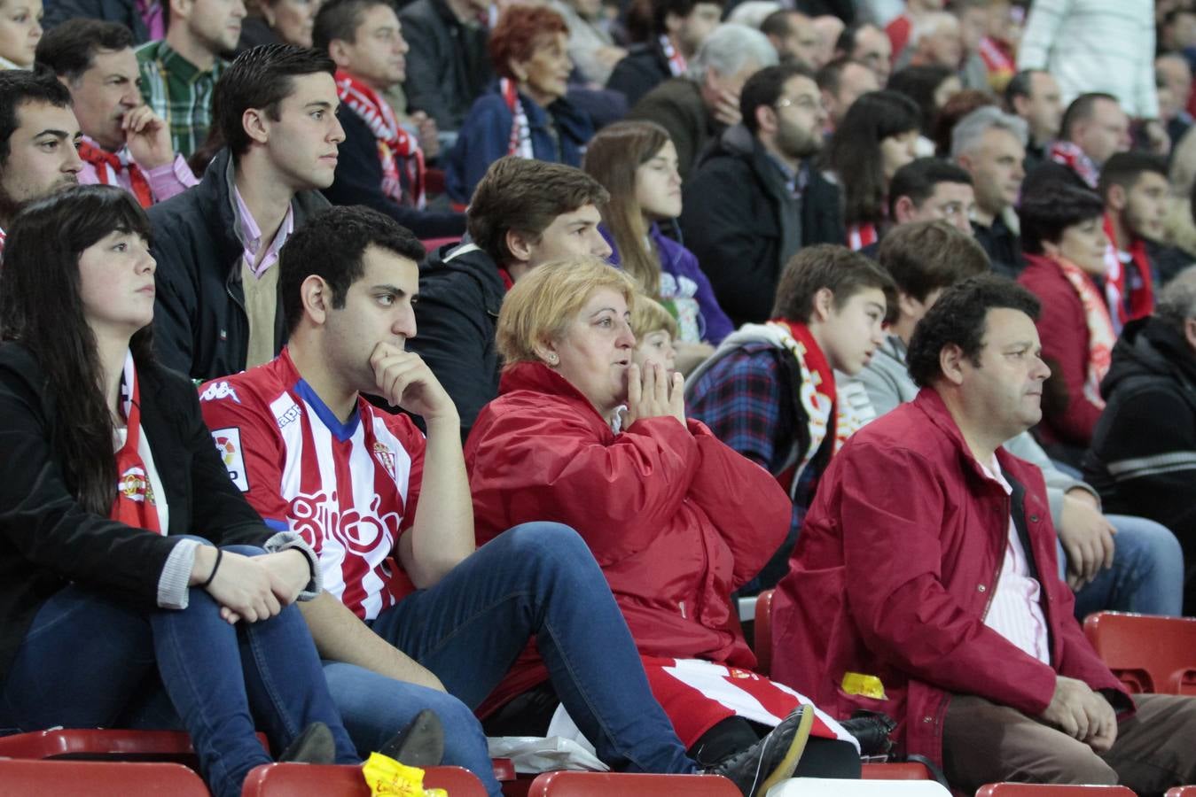 Las mejores imágenes del partido Sporting - Llagostera