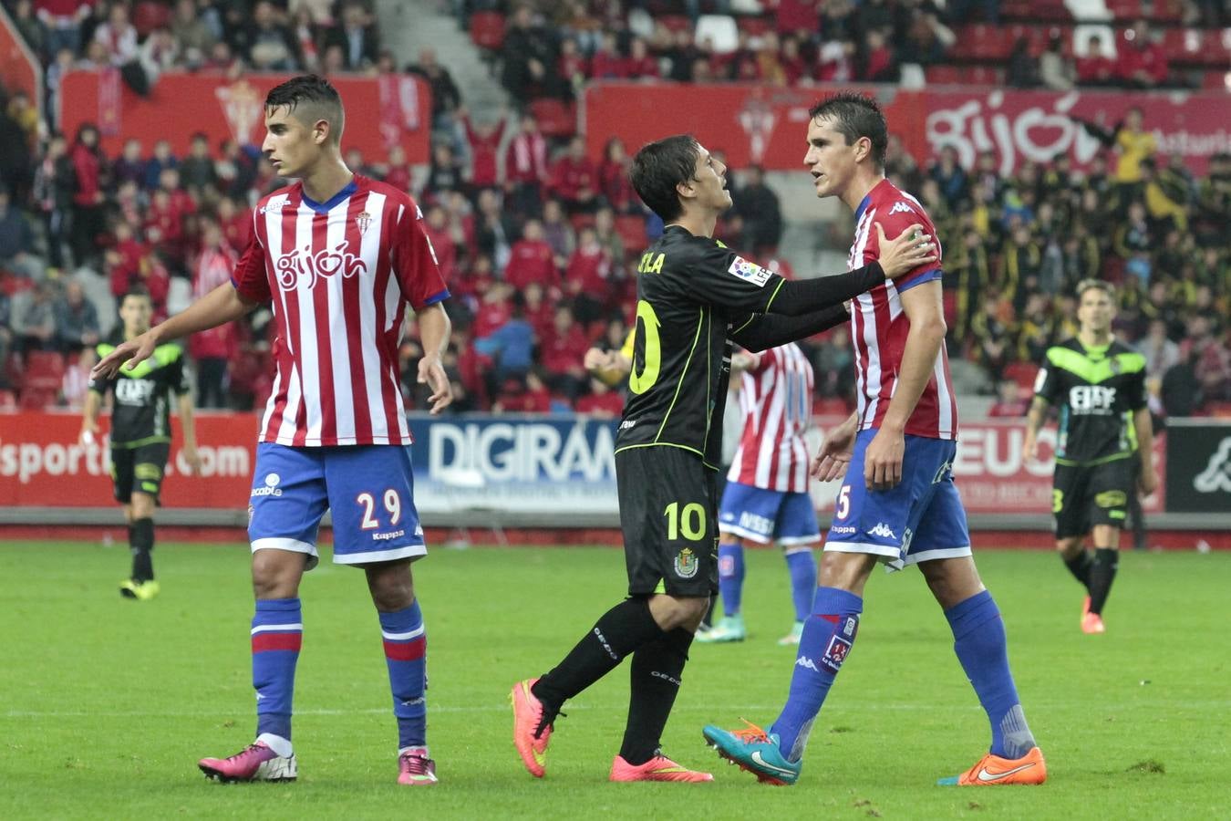 Las mejores imágenes del partido Sporting - Llagostera