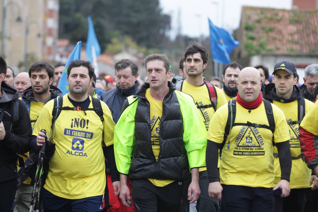 Los trabajadores de Alcoa marchan a Oviedo en defensa de sus empleos