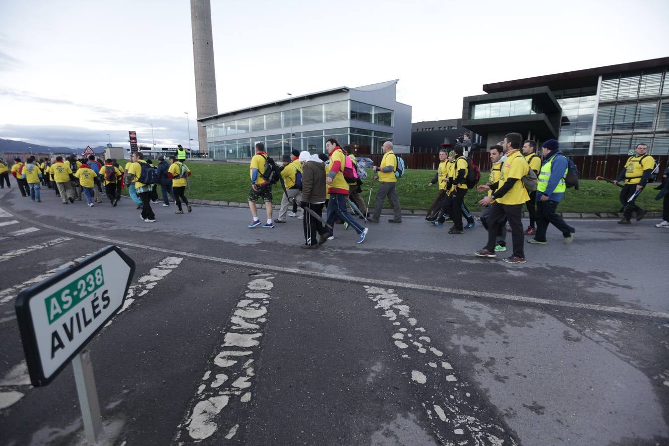 Los trabajadores de Alcoa marchan a Oviedo en defensa de sus empleos