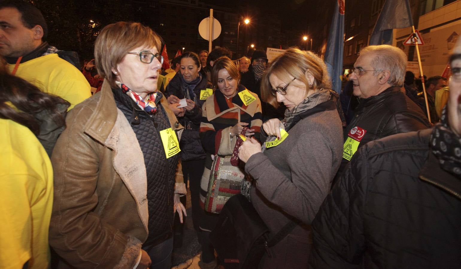 Multitudinaria manifestación en Avilés contra el cierre de Alcoa