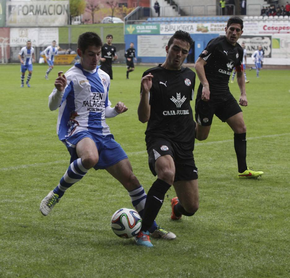 Las mejores imágenes de la victoria del Real Avilés en el Suárez Puerta