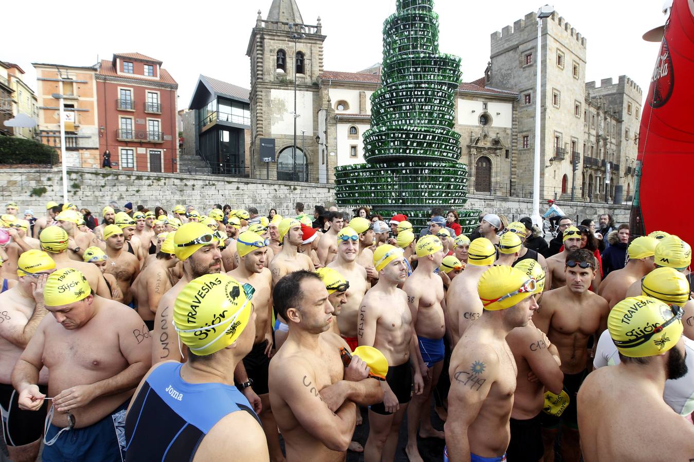 La Copa de Navidad de Gijón reúne a 250 nadadores