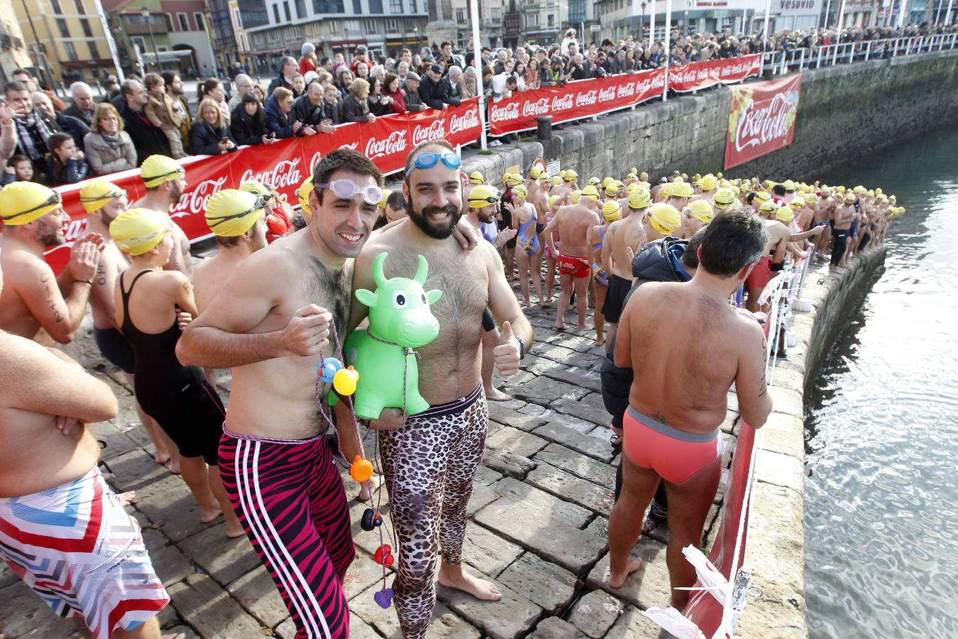 La Copa de Navidad de Gijón reúne a 250 nadadores