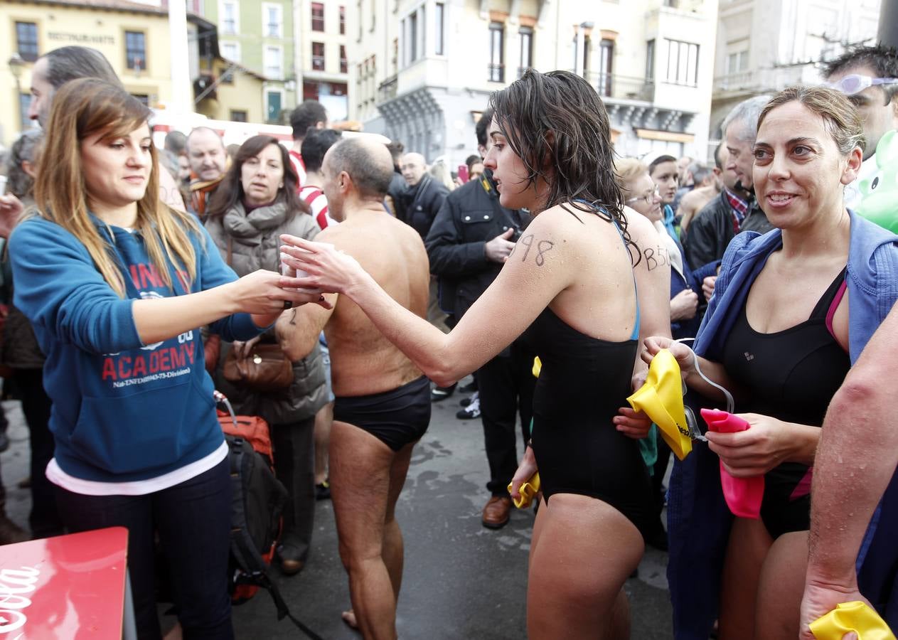 La Copa de Navidad de Gijón reúne a 250 nadadores