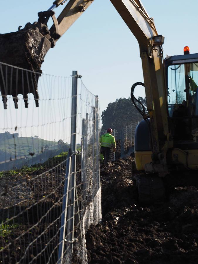 Últimos preparativos antes de la inauguración del tramo Unquera -La Franca