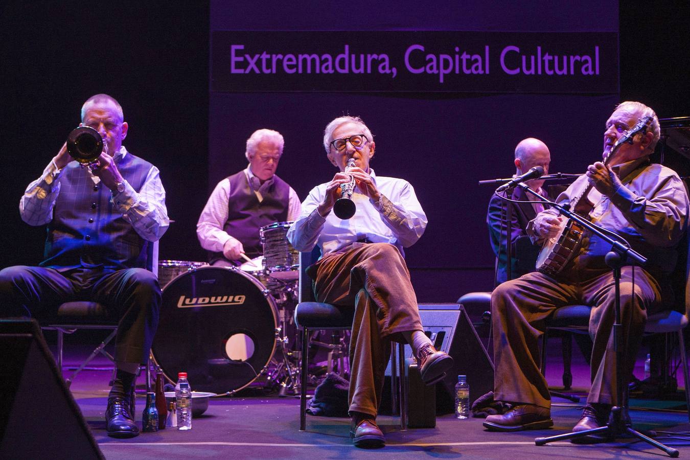 Woody Allen y su &#039;New Orleans Jazz Band&#039; encandilan a Badajoz