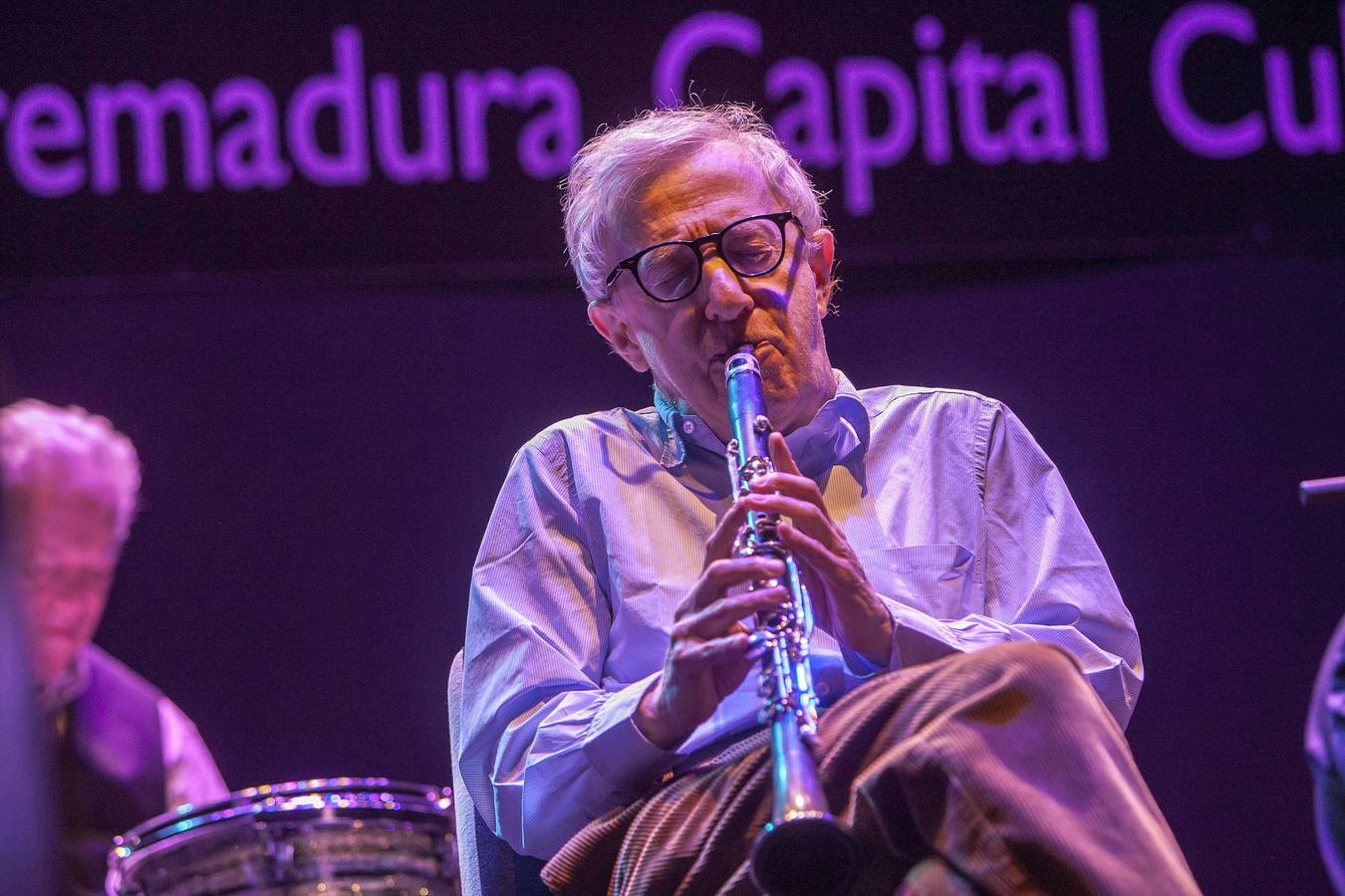 Woody Allen y su &#039;New Orleans Jazz Band&#039; encandilan a Badajoz