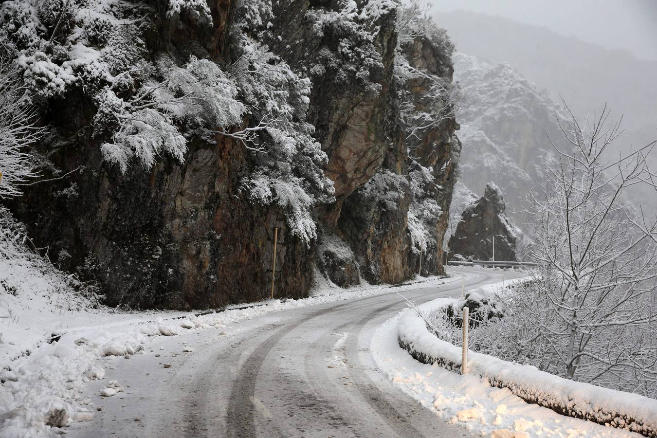 Asturias, en alerta por viento y nevadas