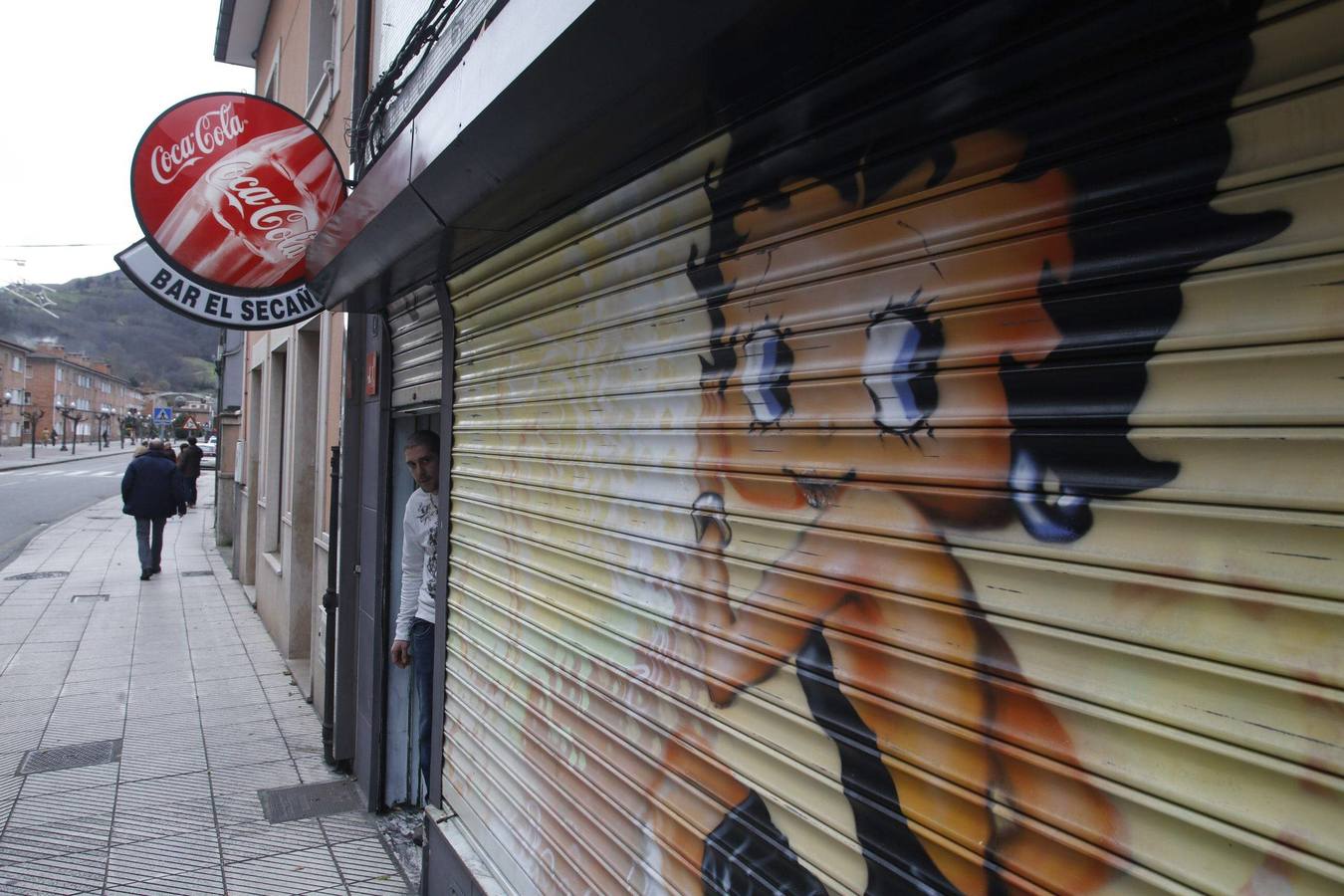 Mi puerta es un grafiti