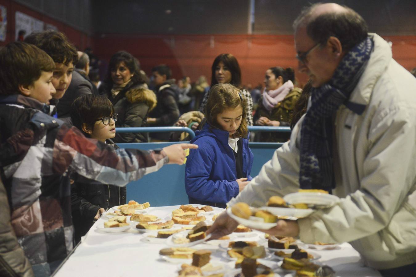 Merienda solidaria y donación de sangre en el colegio de la Inmaculada