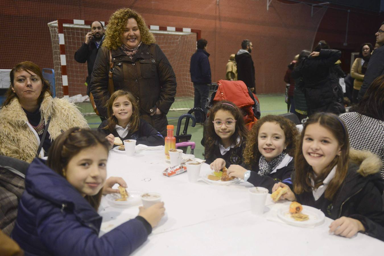 Merienda solidaria y donación de sangre en el colegio de la Inmaculada