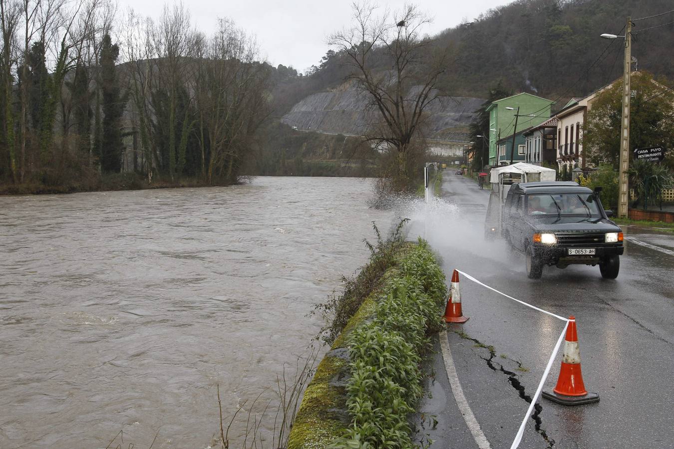 Sábado de granizo y viento en Oviedo