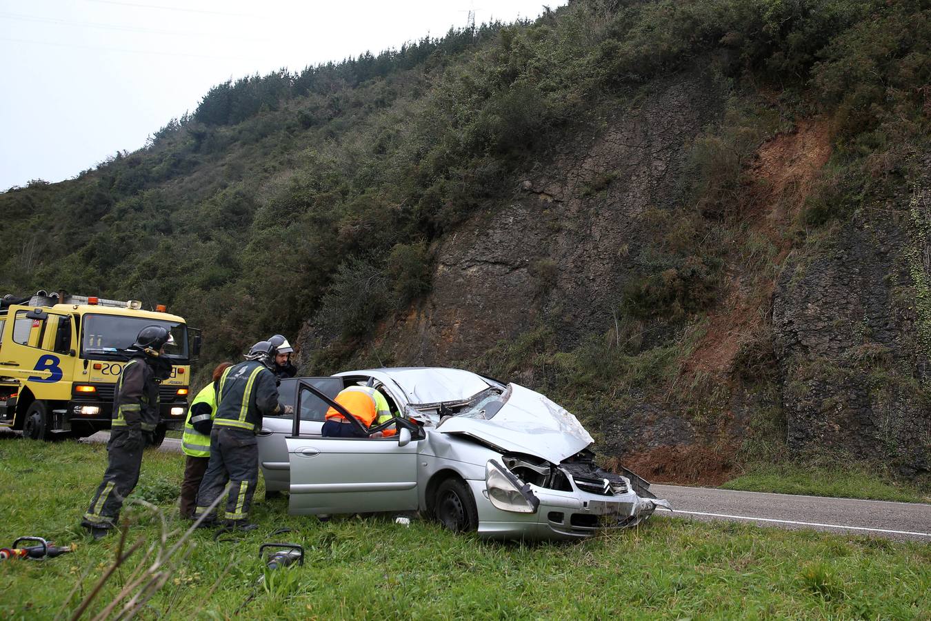 Espectacular accidente en Salas