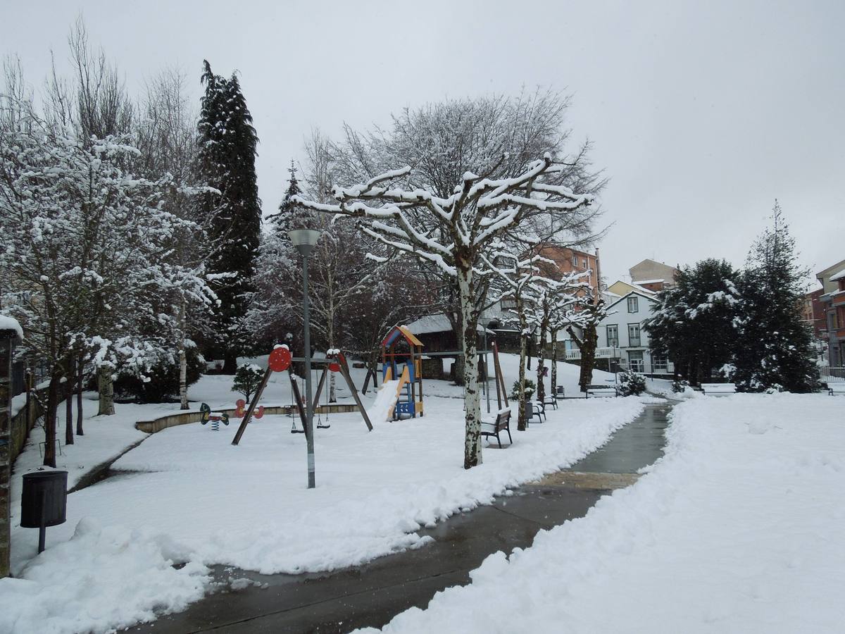 El suroccidente asturiano, bajo el manto blanco de la nieve