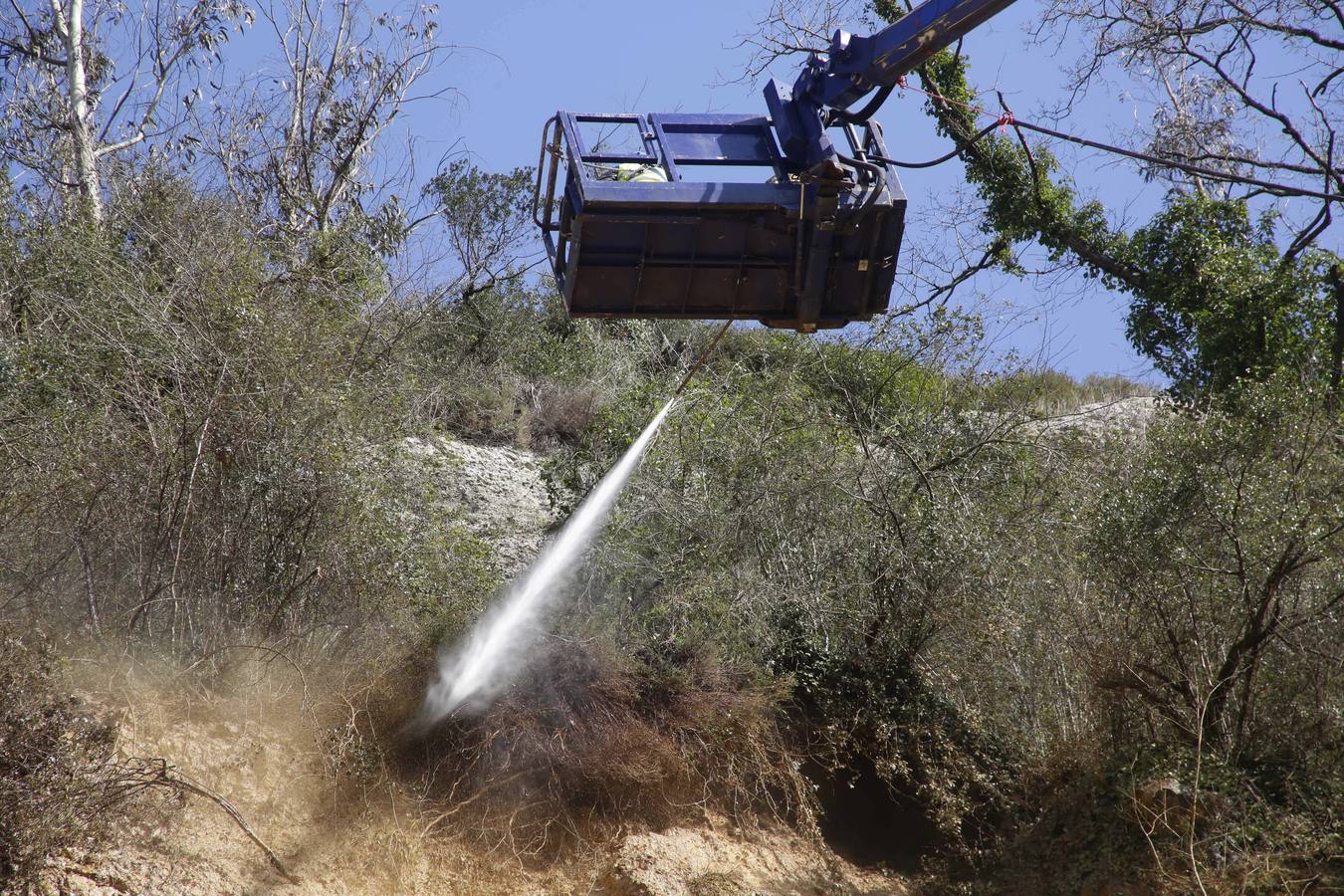 A chorro limpio para asegurar la ladera de la N-634