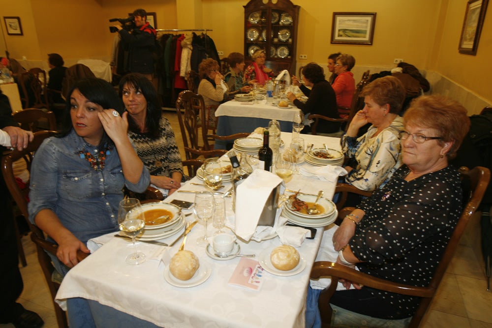 Gijón celebra la noche de Comadres