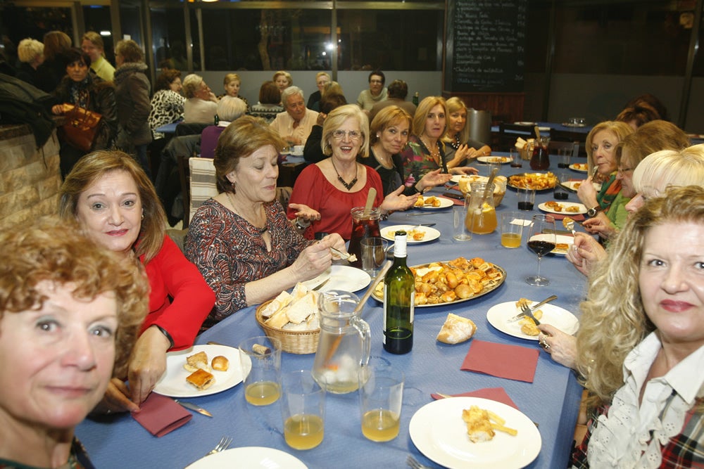 Gijón celebra la noche de Comadres