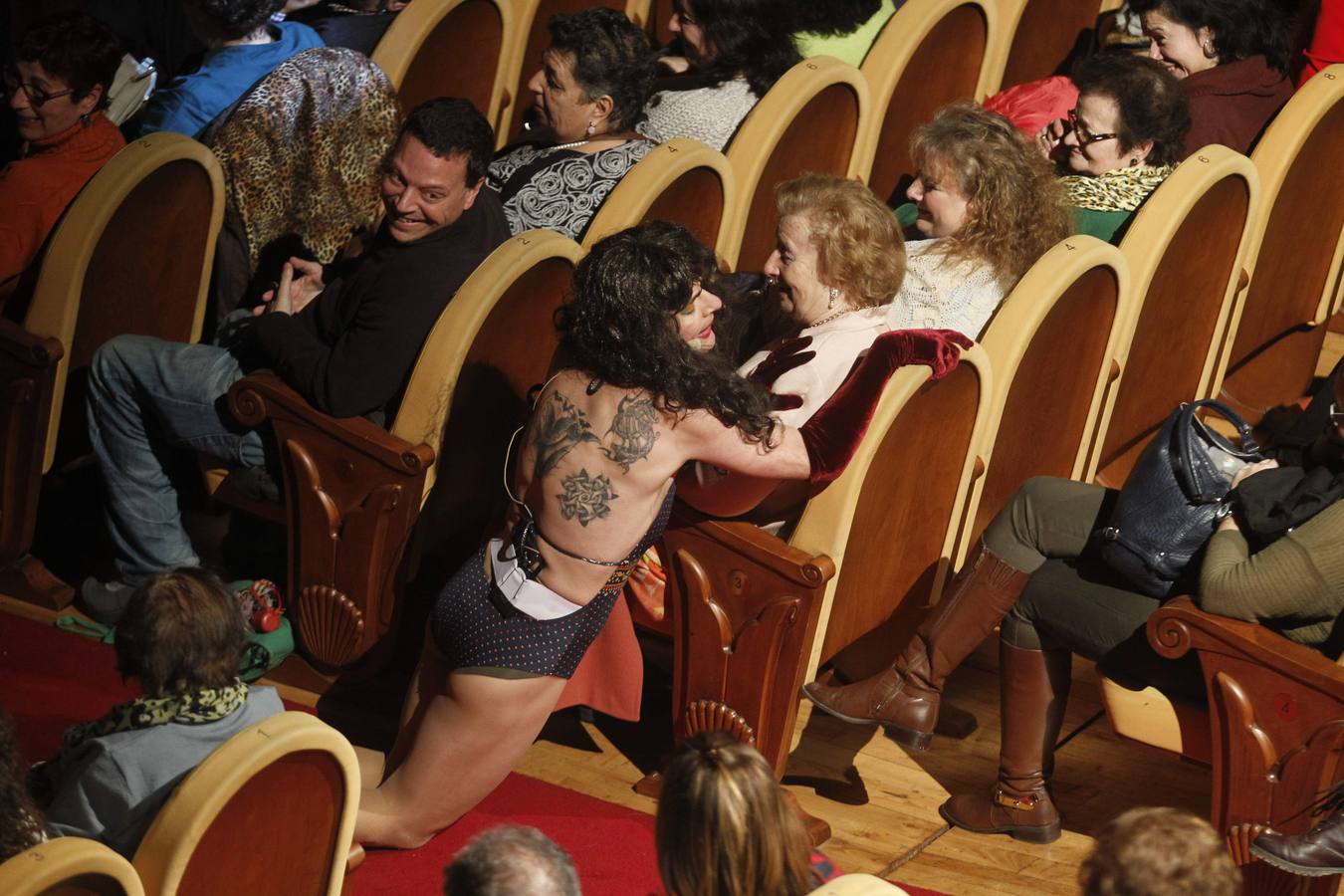 Antroxu: Concurso de charangas en el teatro Jovellanos