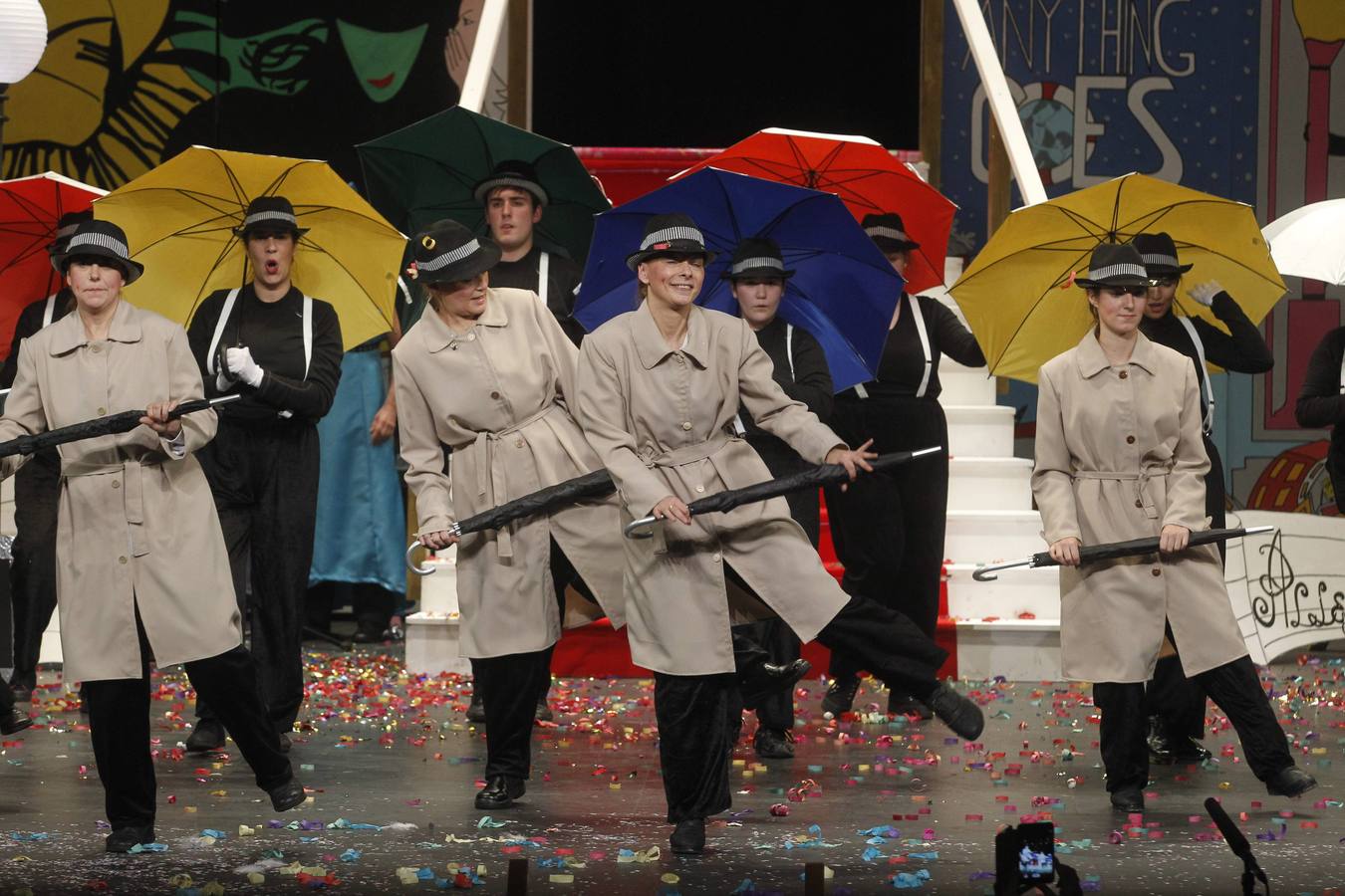 Antroxu: Concurso de charangas en el teatro Jovellanos