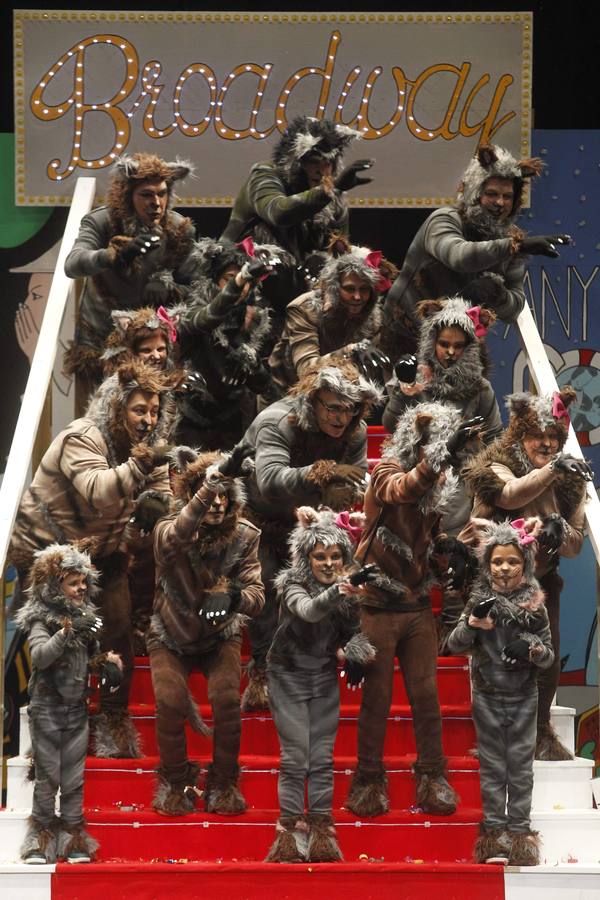 Antroxu: Concurso de charangas en el teatro Jovellanos