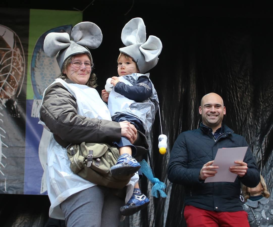 Todos los premiados del concurso de Antroxu de Gijón (1)