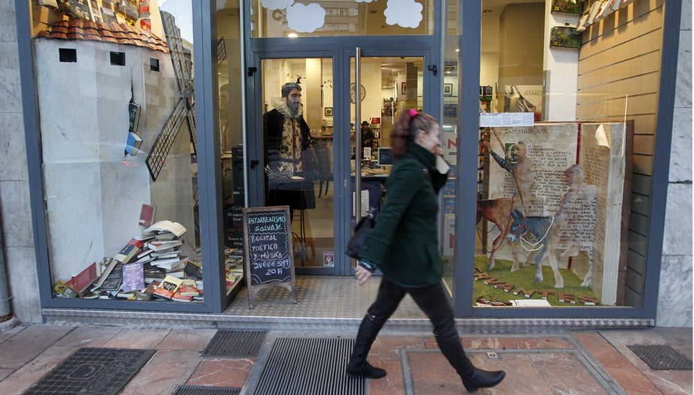 Los comercios de Oviedo se disfrazan