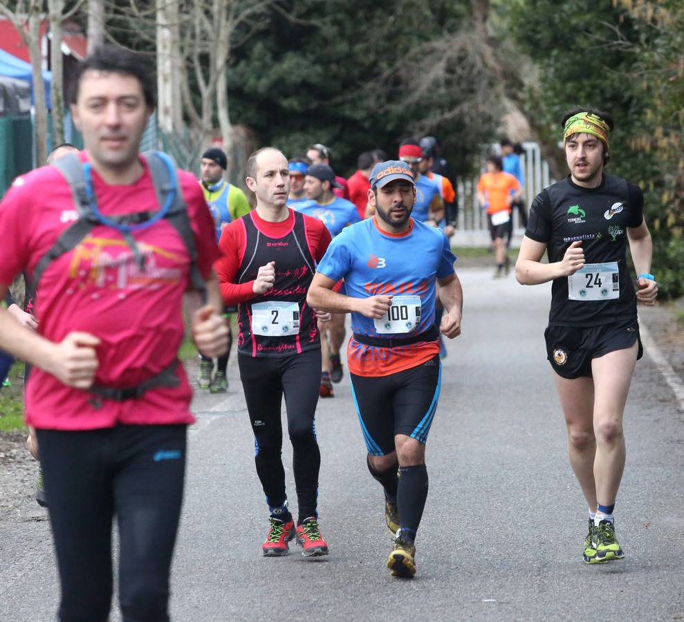 La Gijón Trail reúne a 450 atletas en Deva