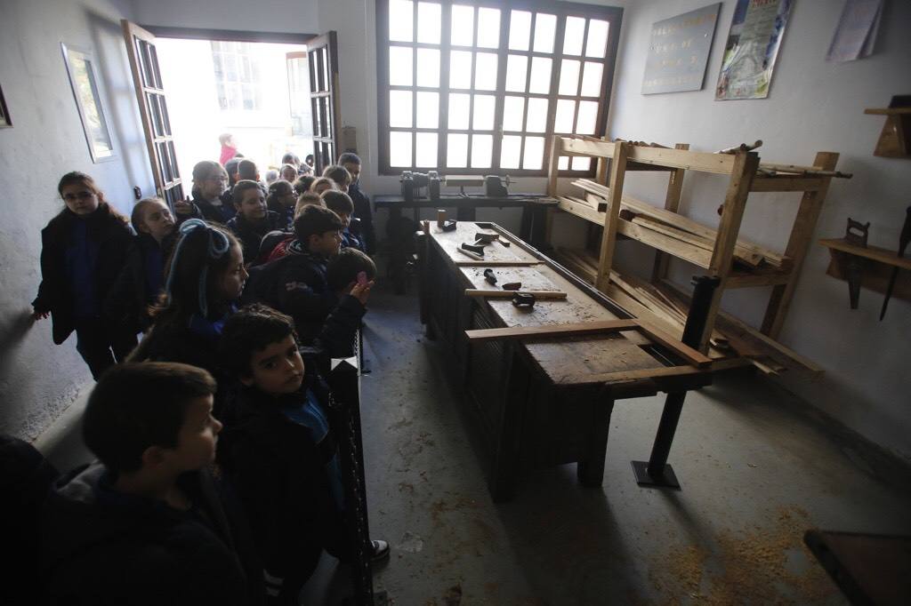 Doscientos niños visitan el Ecomuseo de Samuño