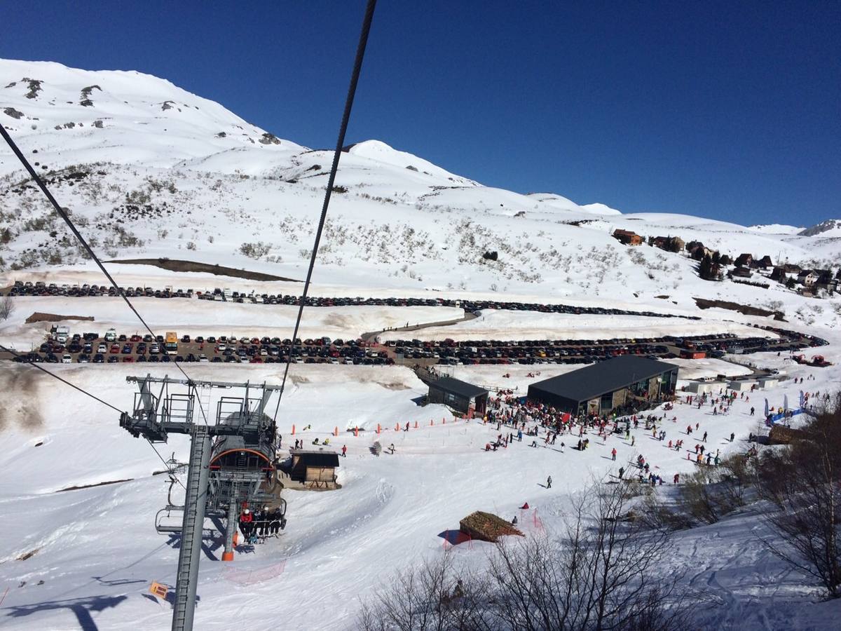 Día perfecto para disfrutar de la nieve en Asturias