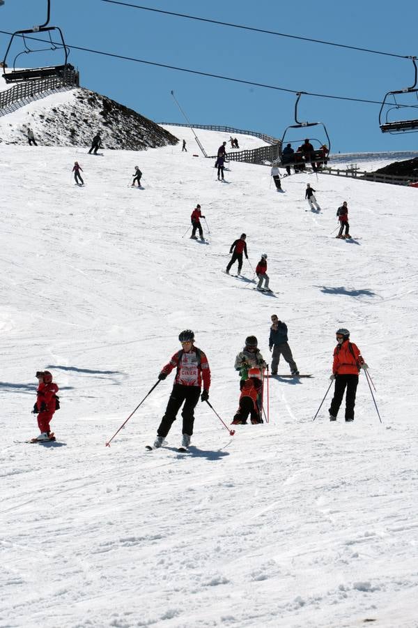 Día perfecto para disfrutar de la nieve en Asturias