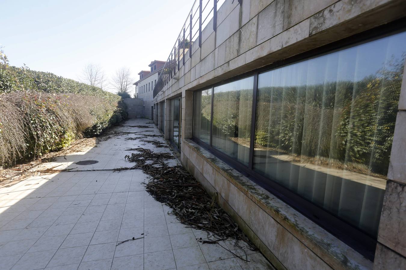 El Hotel de la Llorea, dos años después del cierre