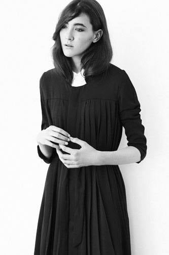 Mar González, la gimnasta de Oviedo que ha conquistado París desfilando para la firma Givenchy