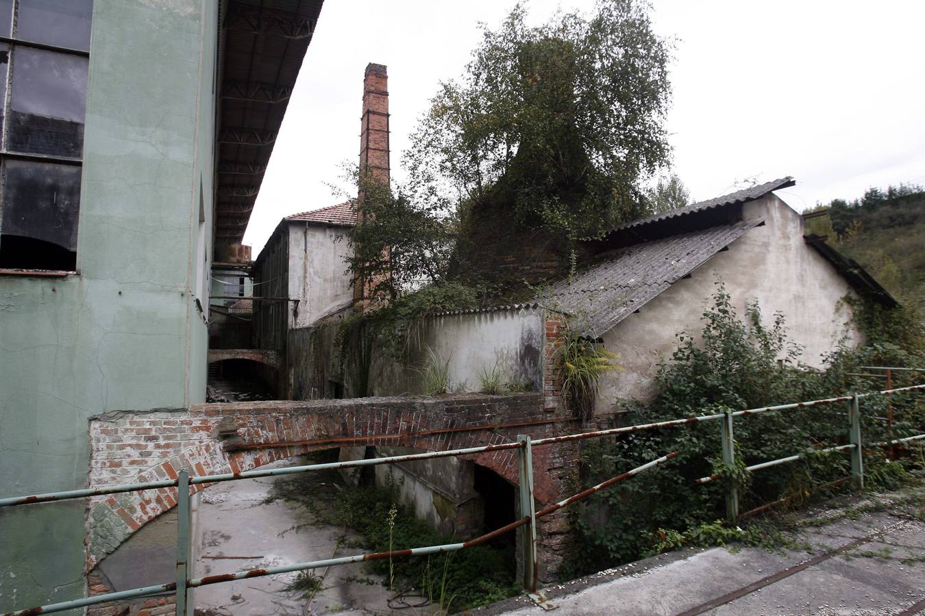 Las ruinas de la fábrica de loza de San Claudio