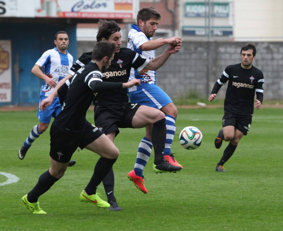 El Real Avilés cae en casa ante el Racing de Ferrol