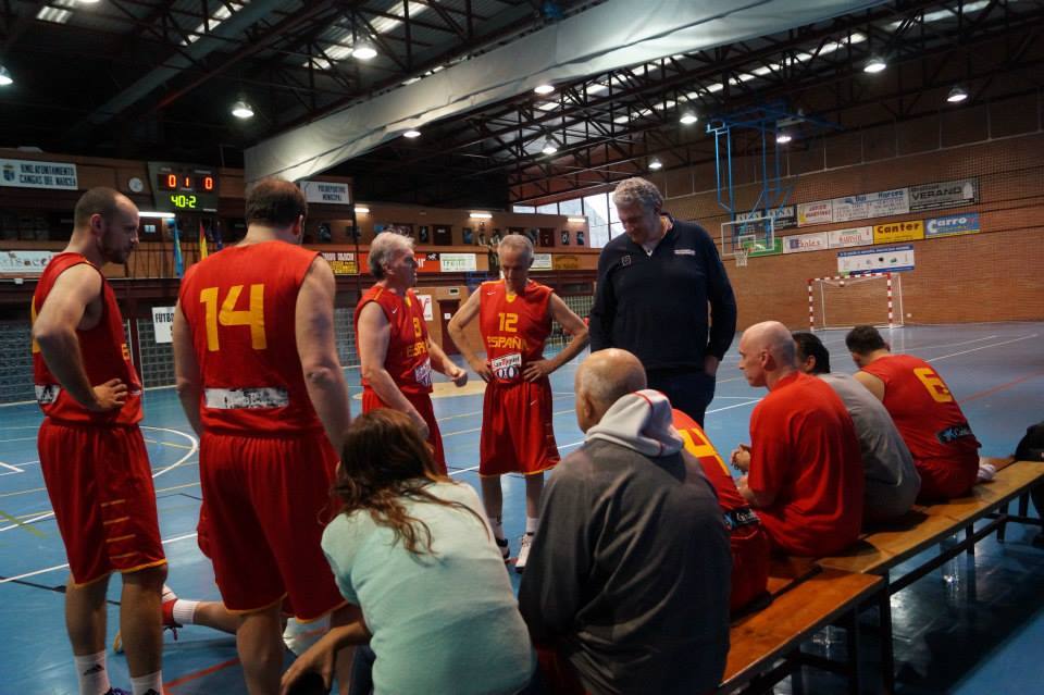 Baloncesto solidario en Cangas