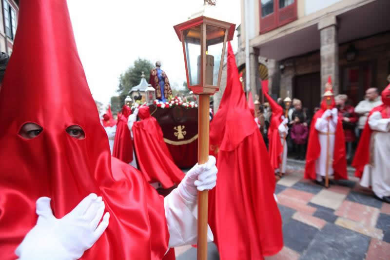 Procesión de San Pedro en Avilés