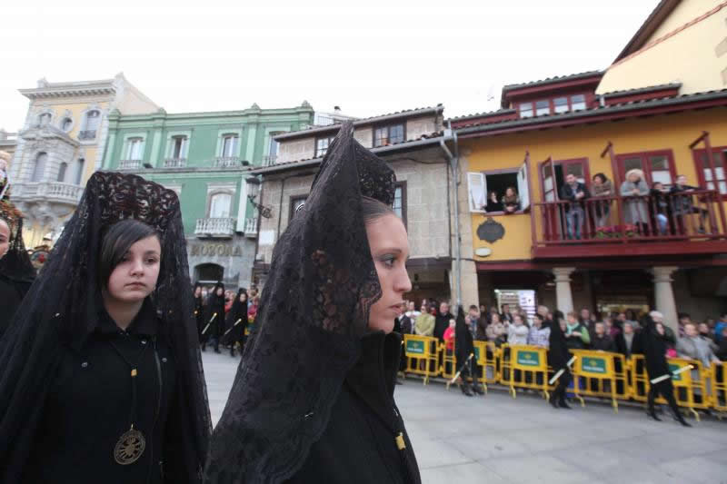 Procesión del Santo Encuentro en Avilés