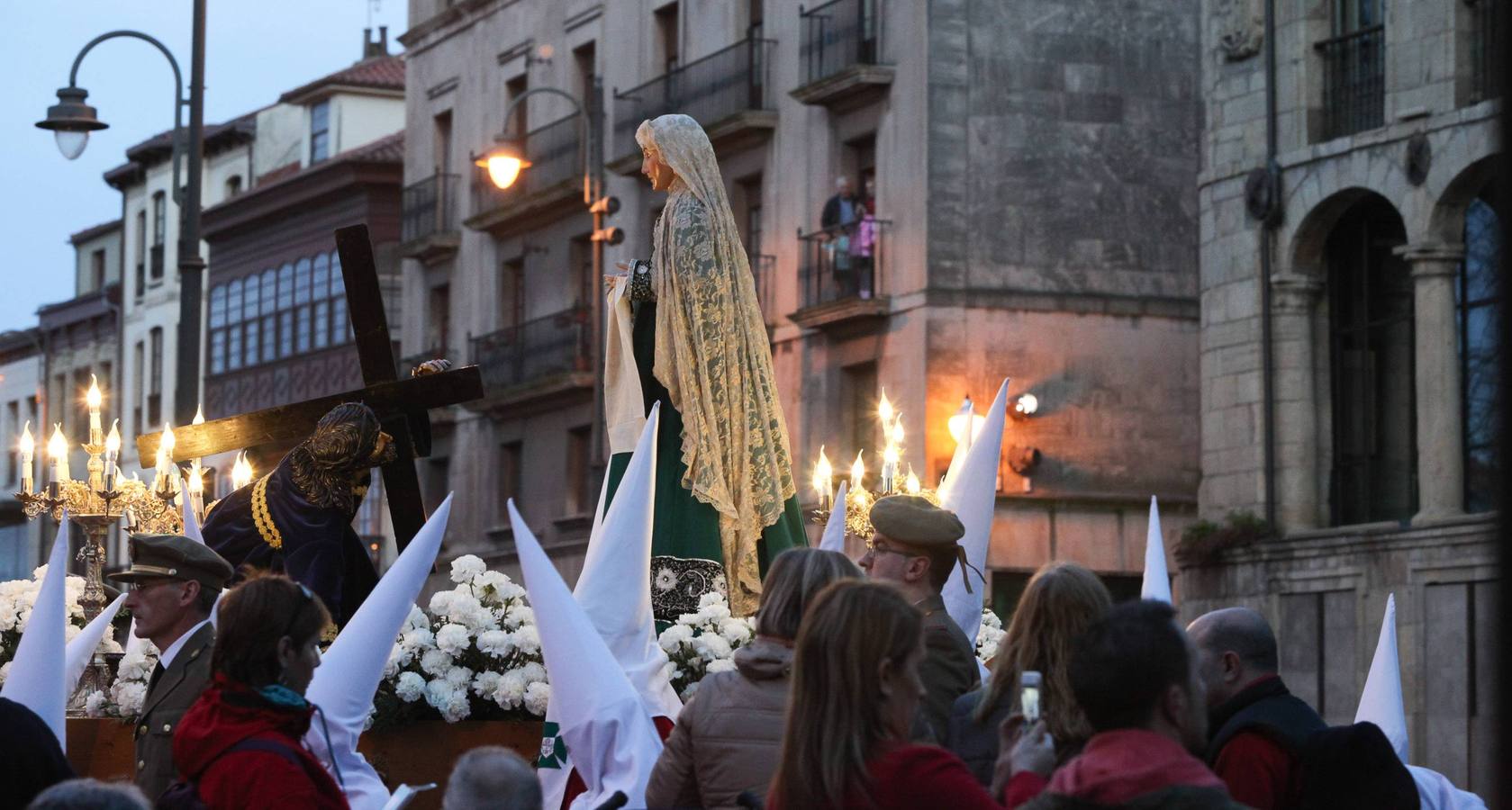 Procesión del Silencio, en Avilés